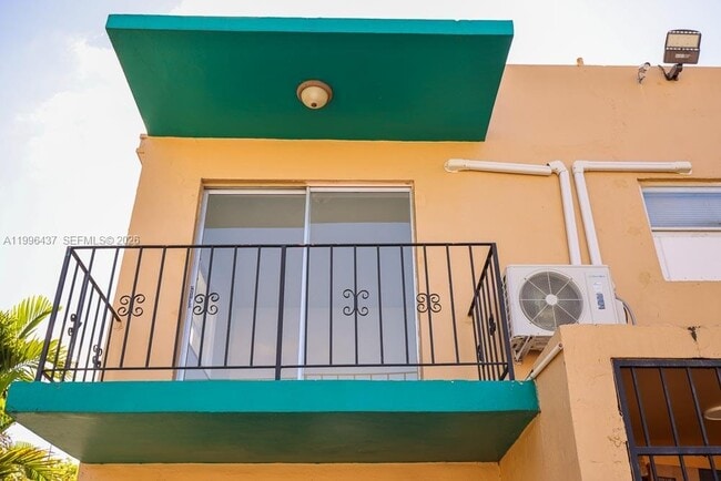 Foto del edificio - 3050 NW 21st Ave