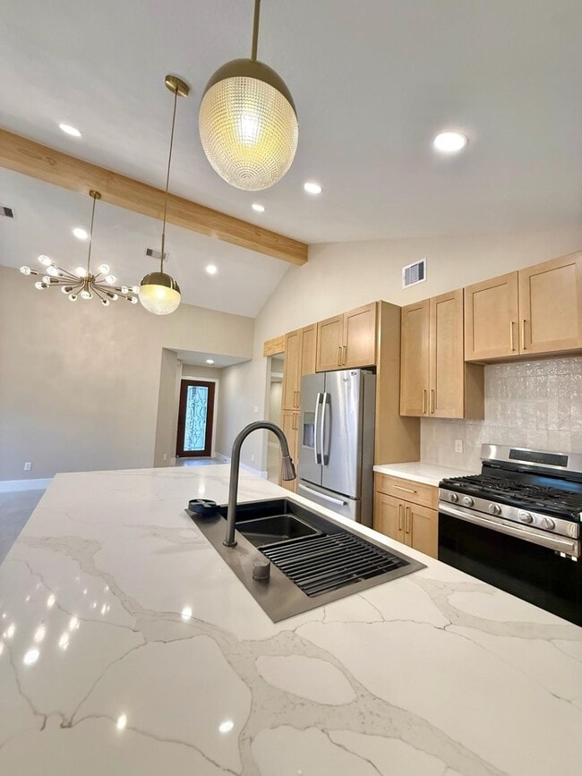 Foto del edificio - 1010 Golden Nugget Ct