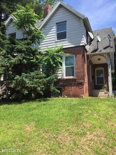 3 br, 1 bath - 280 S Main St 1st Floor - 3 br, 1 bath  - 280 S Main St 1st Floor