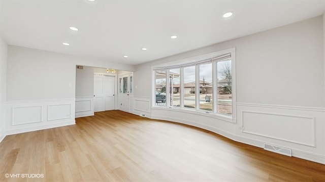 Building Photo - 15405 Tulip Ct