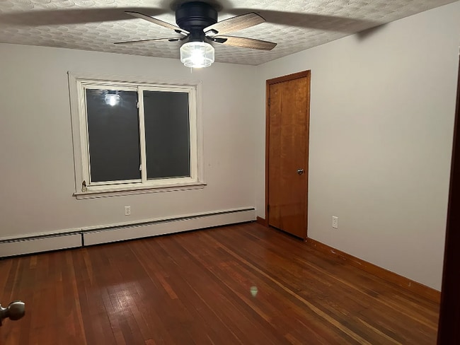 Building Photo - 34 Saybrook Rd