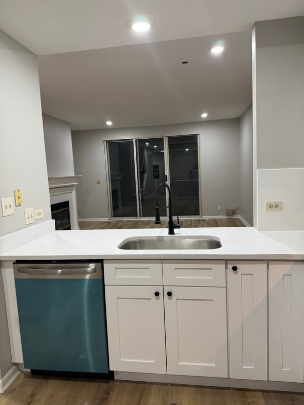 Building Photo - 391 Fallbrook Ct