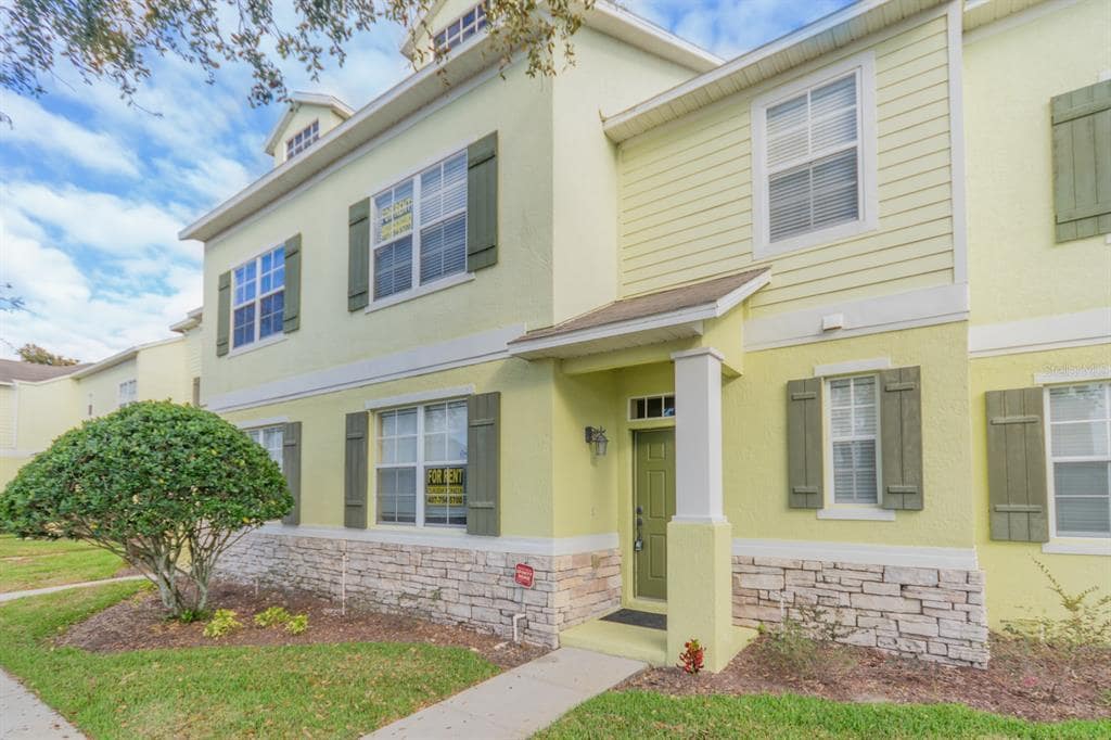 Foto principal - 2247 J Lawson Blvd