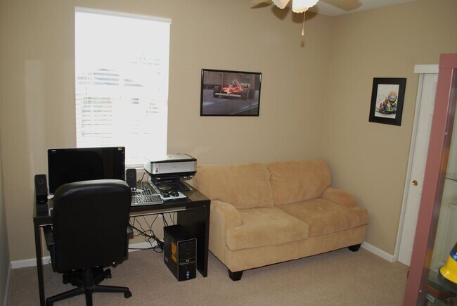 Foto del edificio - 6581 Hearthstone Cir