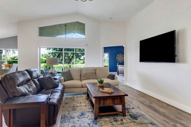 Foto del edificio - ***3BED/2.5BATH***SINGLE FAMILY POOL HOME*...