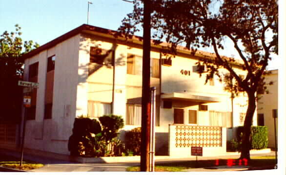 Foto del edificio - 401 E Harvard St