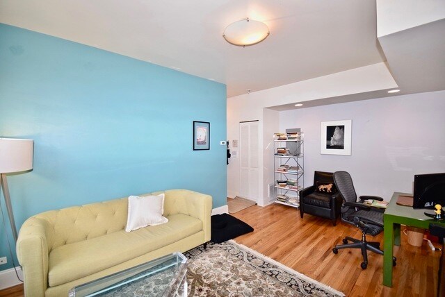 Foto del edificio - 5402 N Kenmore Ave