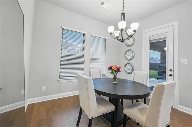 Foto del edificio - 1701 Thresh Ct