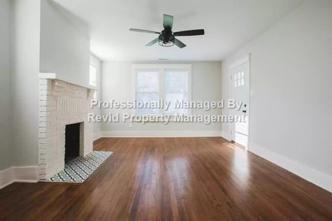 Building Photo - 3 bed 2 Bath Home Near U of M!