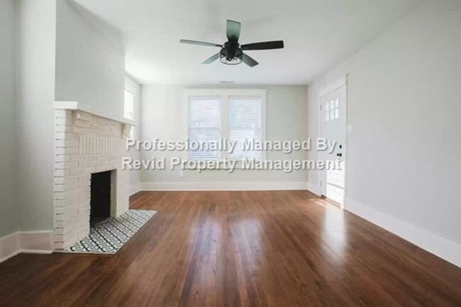 Building Photo - Newly Renovated 3 bed 2 Bath Home Near U o...