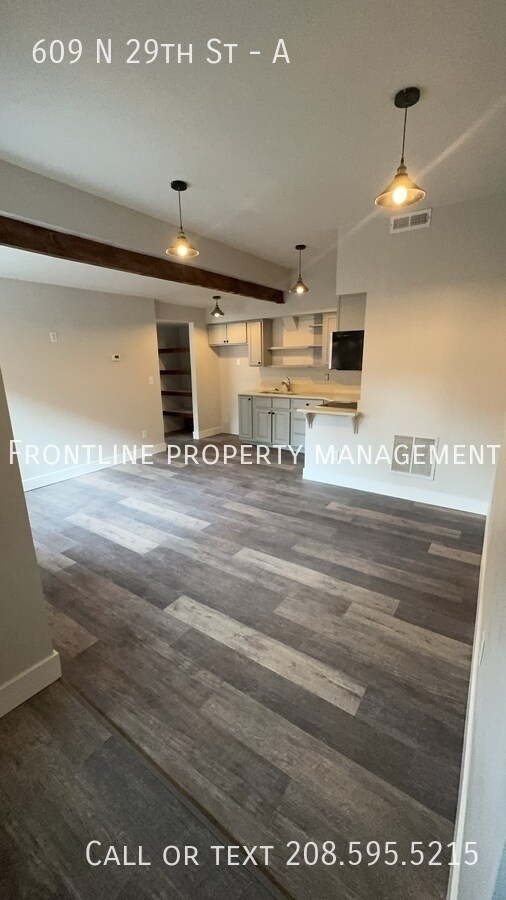 Building Photo - 609 N 29th St