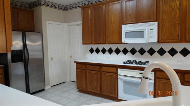 Foto del edificio - 8026 Palisades Dr
