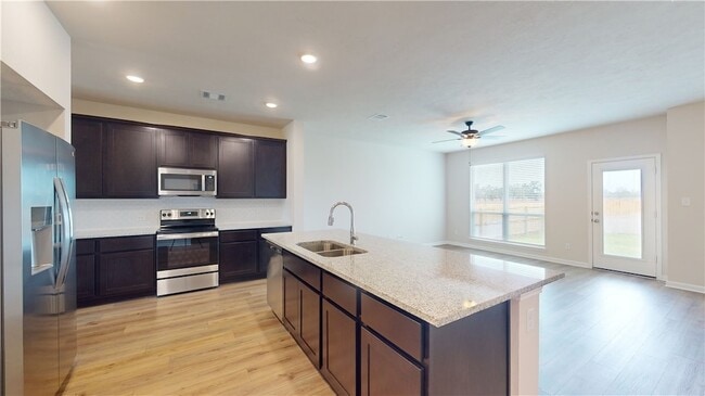 Building Photo - 2210 Johnny Lyon Ct