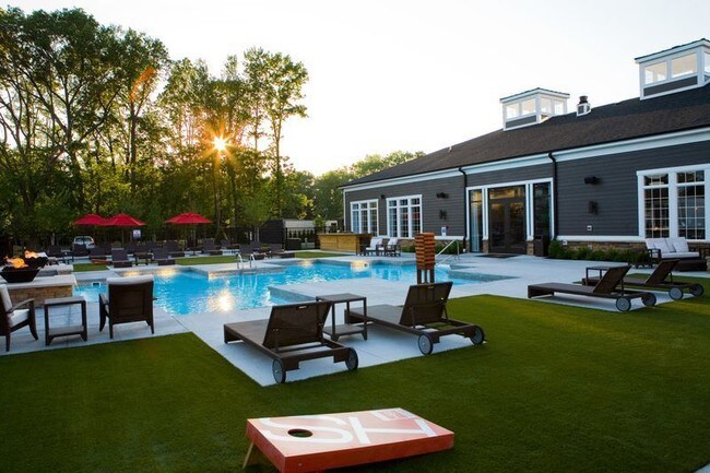 Building Photo - Hudson Square Apartments