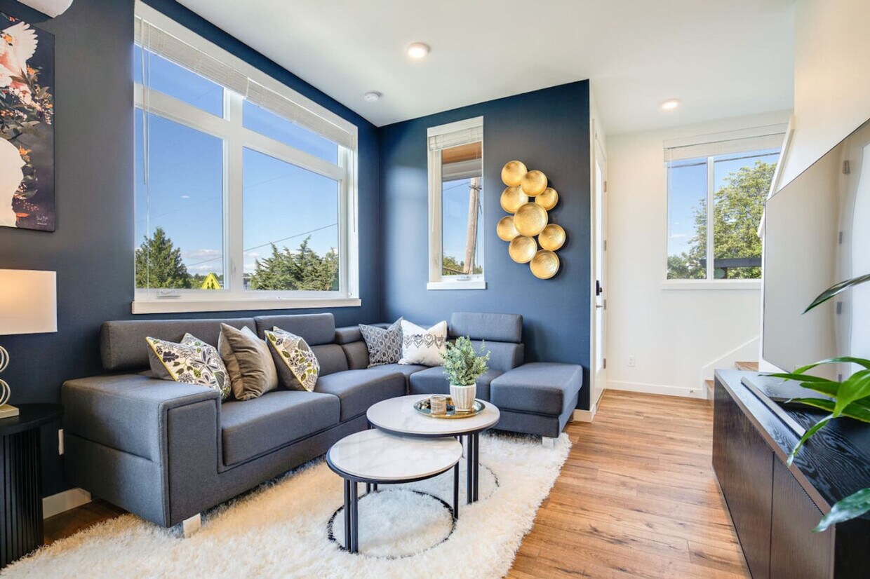 Foto principal - 2203 22nd Ave S