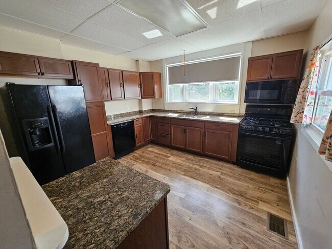 Foto del edificio - 526 Ridge St