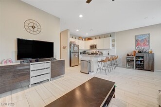 Building Photo - 724 Florence Isle Ave