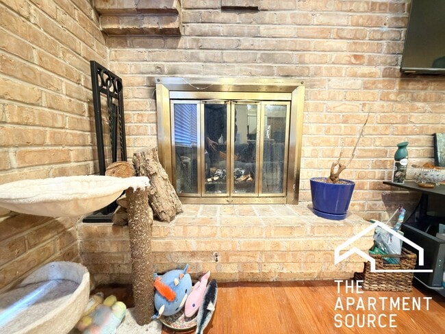 Foto del edificio - 715 W Diversey Pkwy