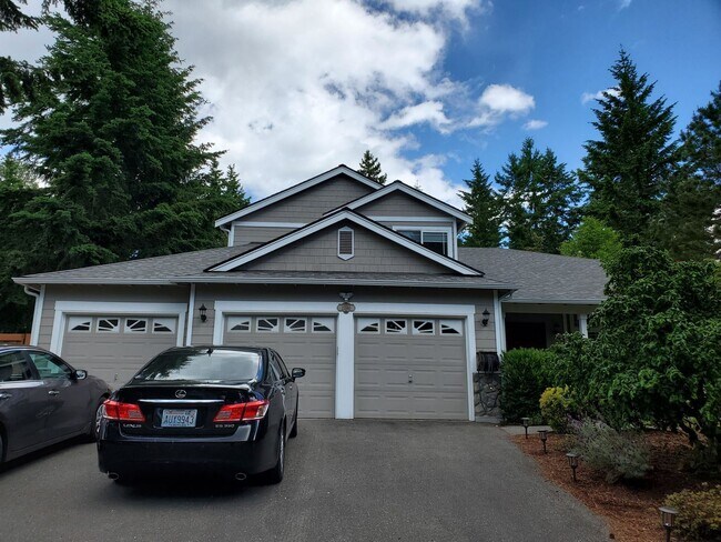 Building Photo - 4 br, 2.5 bath House - 23560 Brixton Place