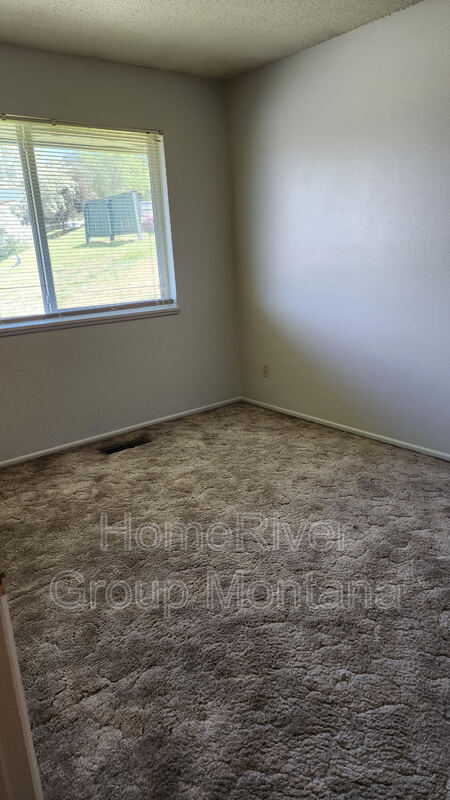 Foto del edificio - 4780 23rd Ave