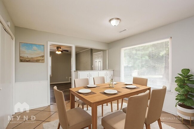Building Photo - 3814 Silver Chalice Dr