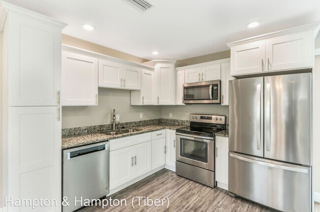 Building Photo - 3 br, 2 bath House - 705 OAK RIDGE DRIVE