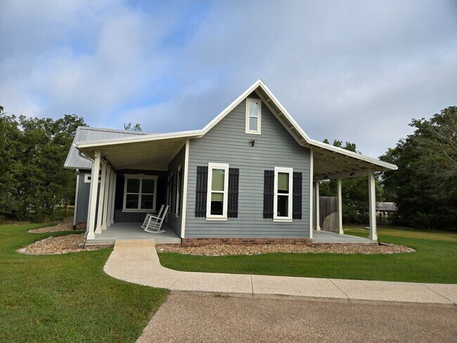 Building Photo - 5444 Raymond Stotzer Pkwy