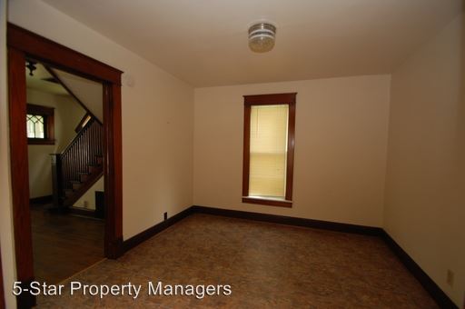 Building Photo - 663 W Lexington Ave