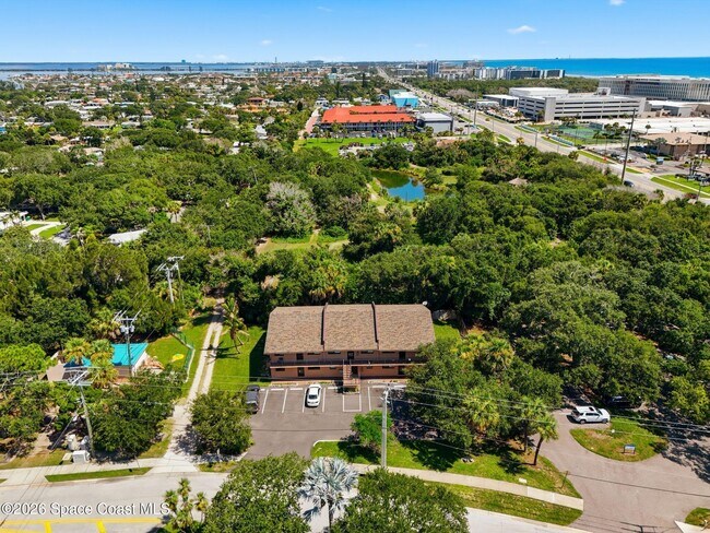 Building Photo - 201 Cocoa Isles Blvd