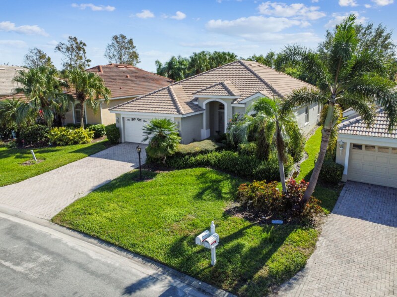 Foto principal - 4966 Flagstone Dr