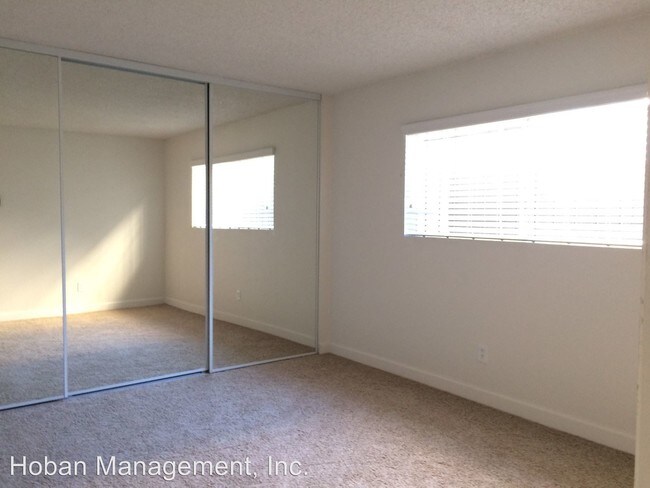 Building Photo - 4055 Arizona St