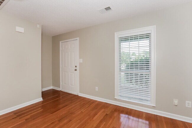 Building Photo - 3106 Wythe Ct