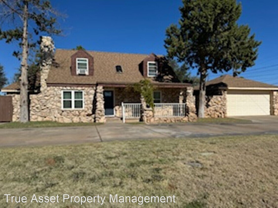 4 br, 2 bath House 2902 W. Golf Course House Rental in Midland, TX