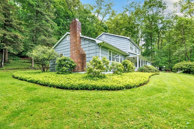 Building Photo - 6 Rivergate Woods