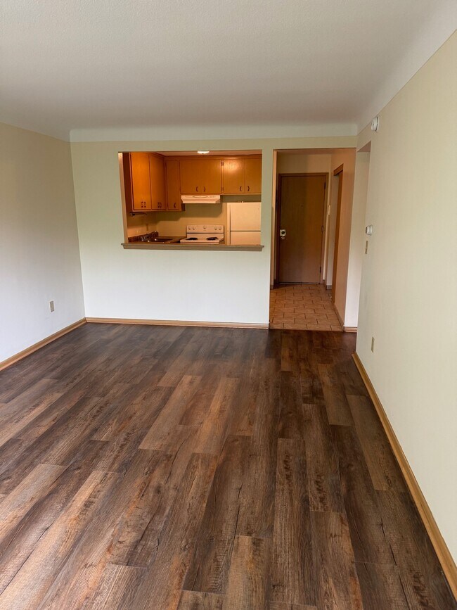 Building Photo - 1161 St Clair Ave