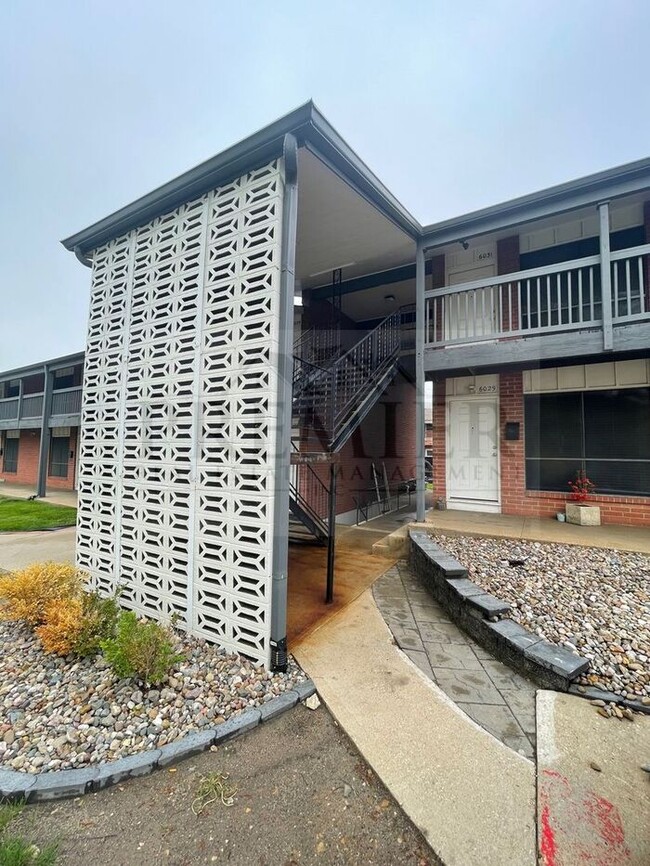 Building Photo - 6023 Barton Ave