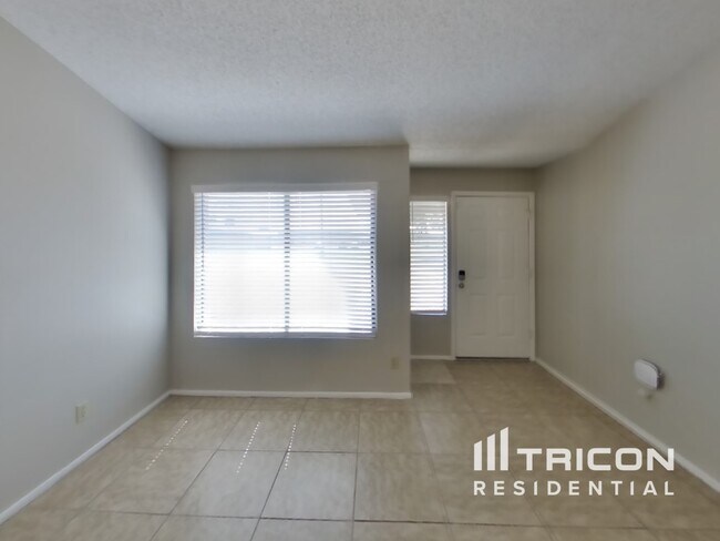 Foto del edificio - 8519 N 55th Ave
