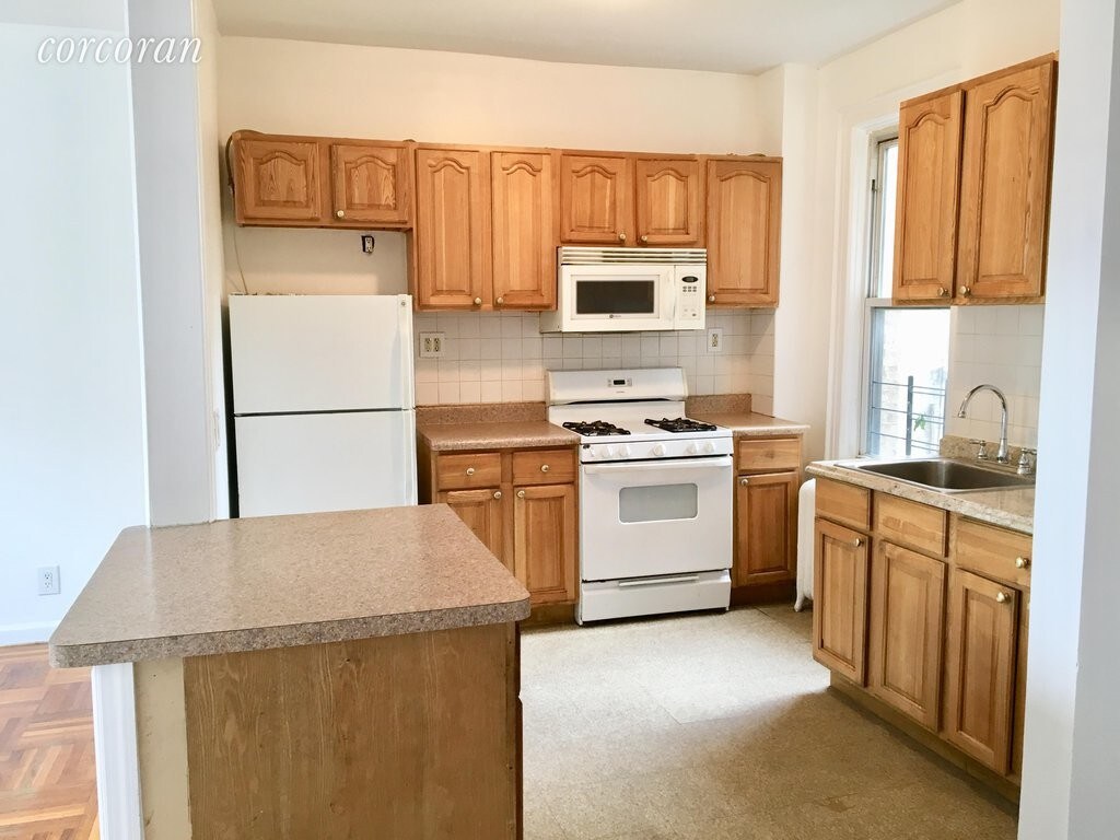 Foto principal - 3036 Bronxwood Ave