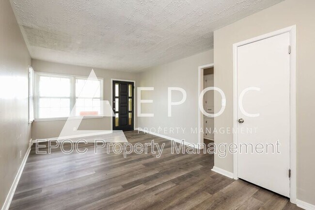 Foto del edificio - 1616 NE 38th St