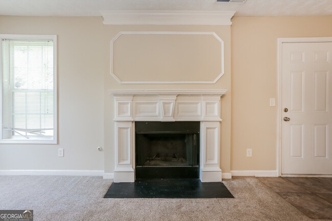 Building Photo - 3909 Riverside Pkwy