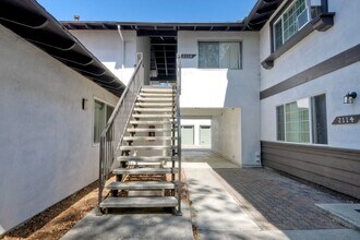 Building Photo - 2116 Via Robles