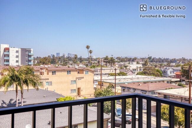 Foto del edificio - 3638 Motor Ave