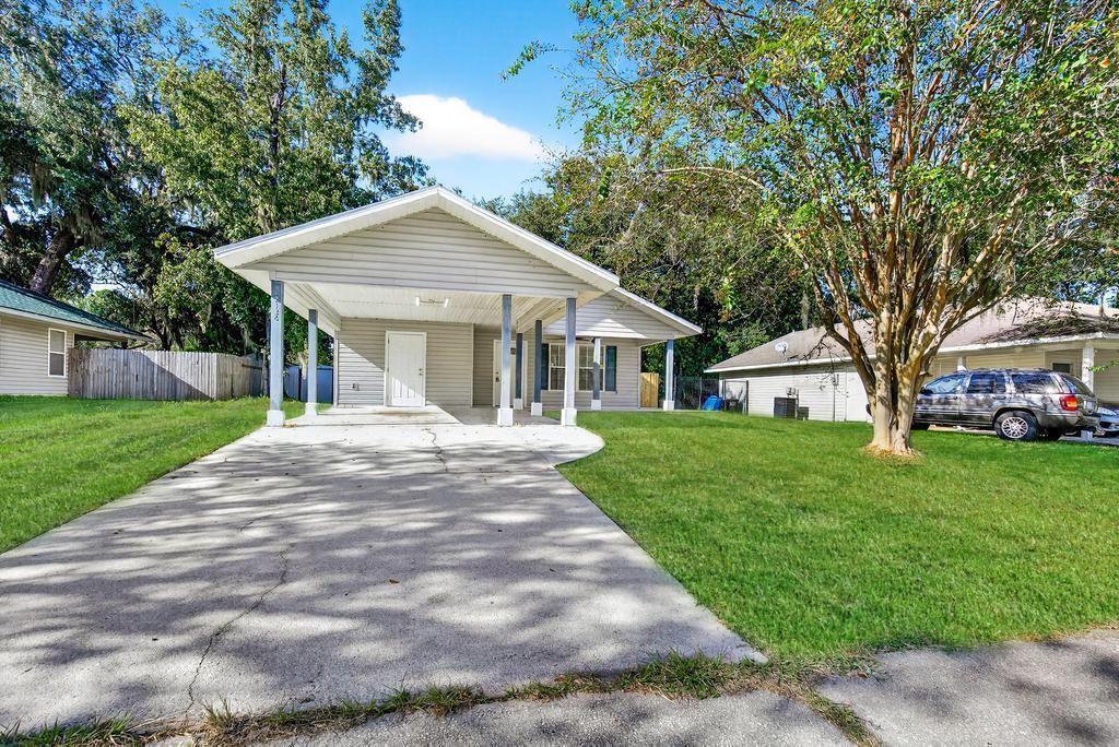 Primary Photo - 2126 Center Way