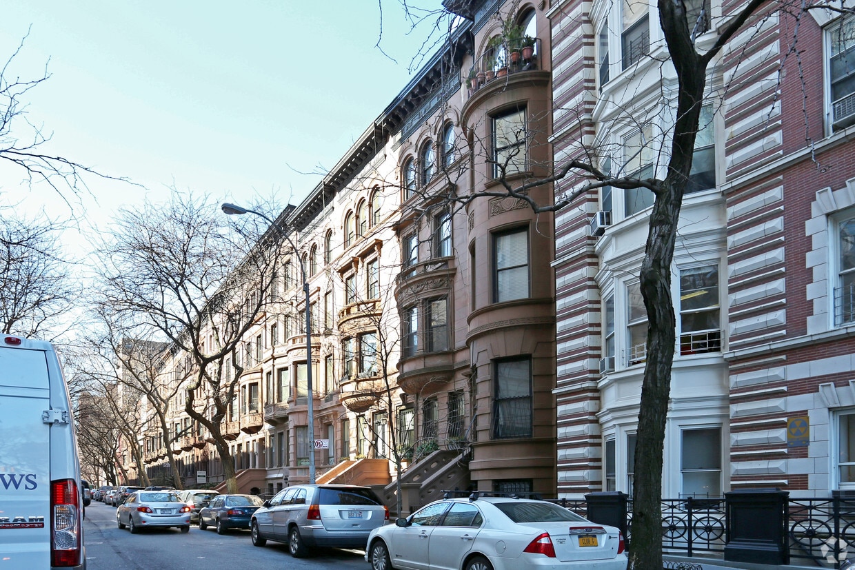 Primary Photo - 13 W 89th St