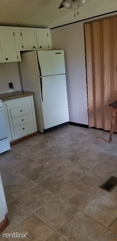Building Photo - 3 br, 2 bath House - 2570 Robinson Hill Rd