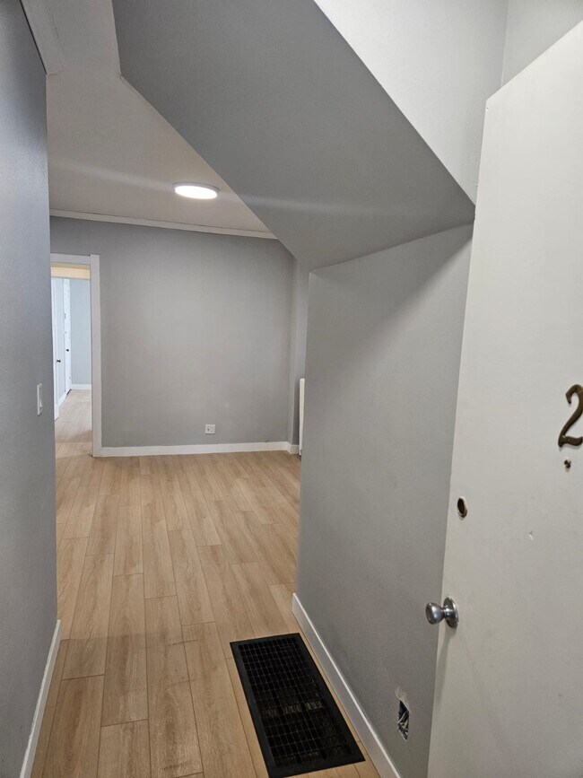 Foto del edificio - 452 W Doty St