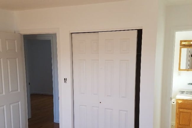 MBR - 204 Bloomfield Ave