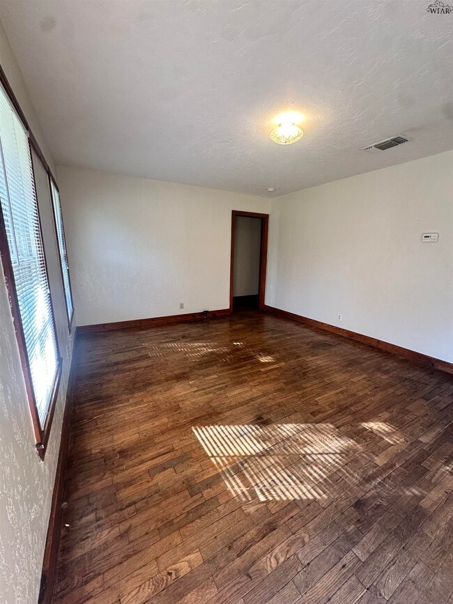 Foto del edificio - 3512 Garfield St