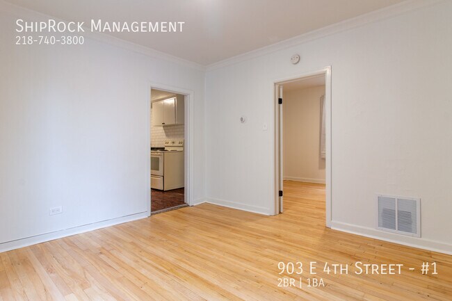 Foto del edificio - 903 E 4th St