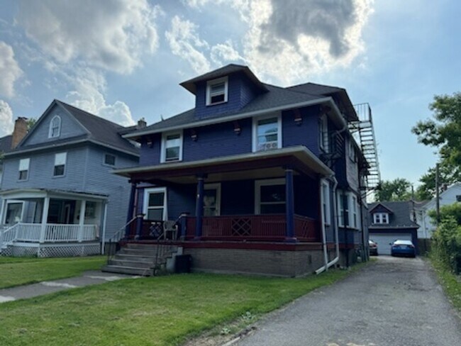 Building Photo - 31 Normandy Ave